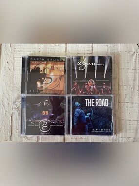 Garth Brooks CD Lot - 4 Live Albums - Black & Blue Covers